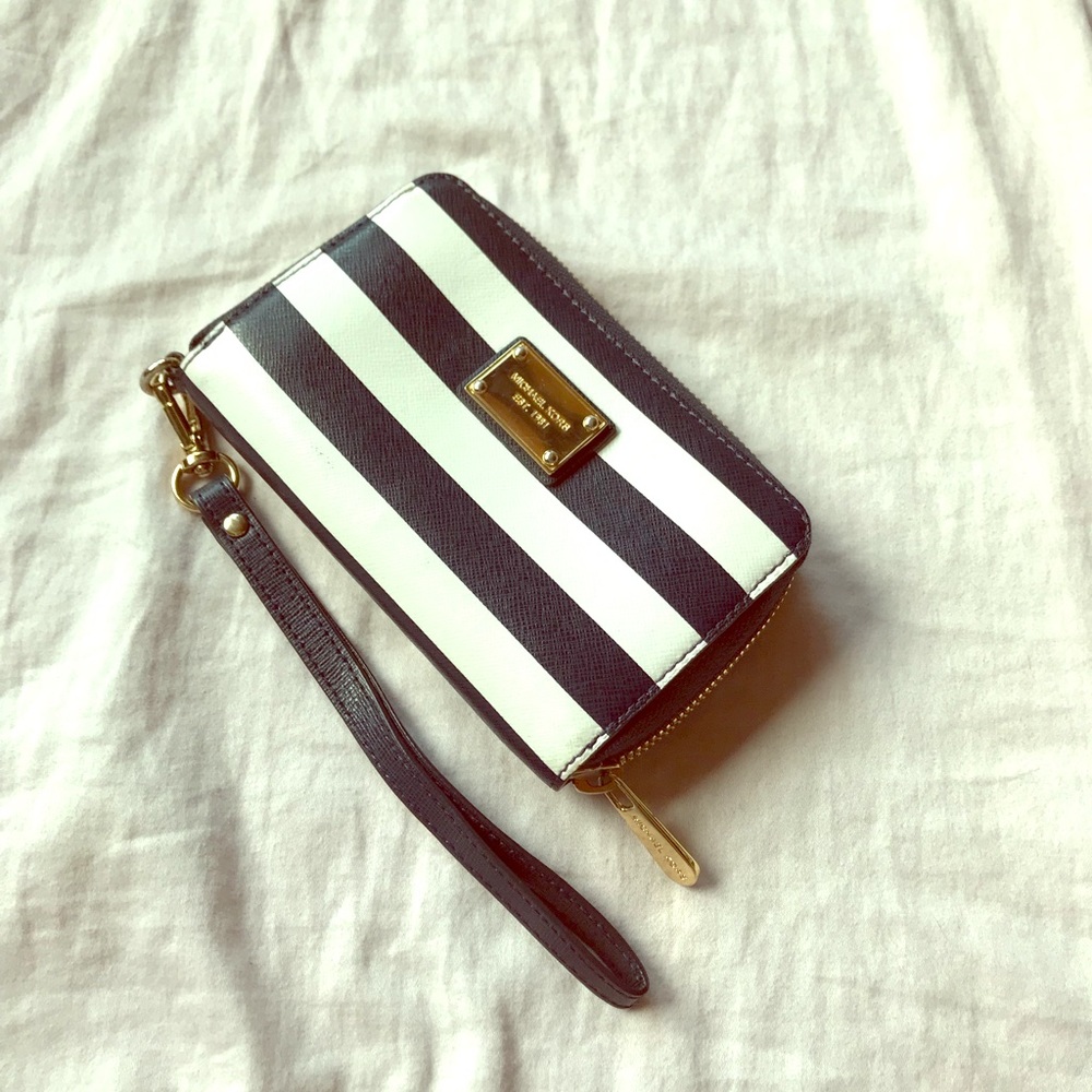 Michael Kors Wristlet